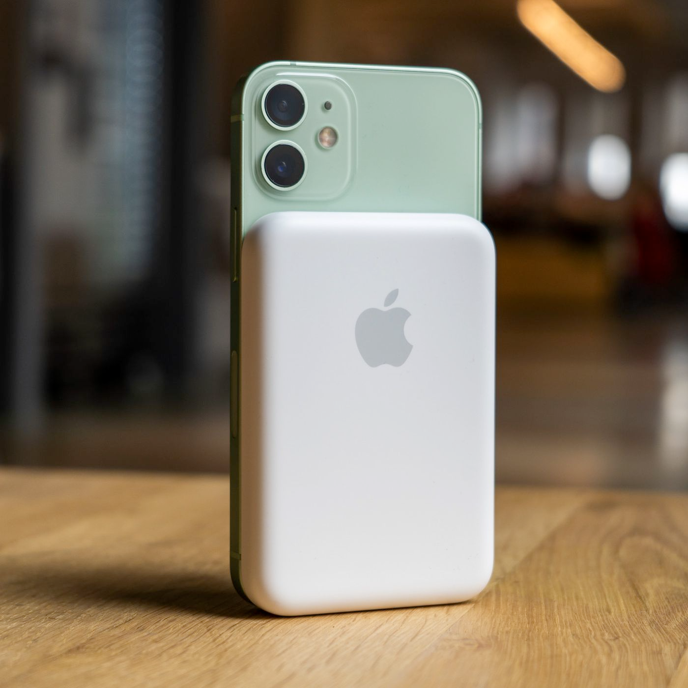 Apple MagSafe Battery Pack 5000mAh for iPhone